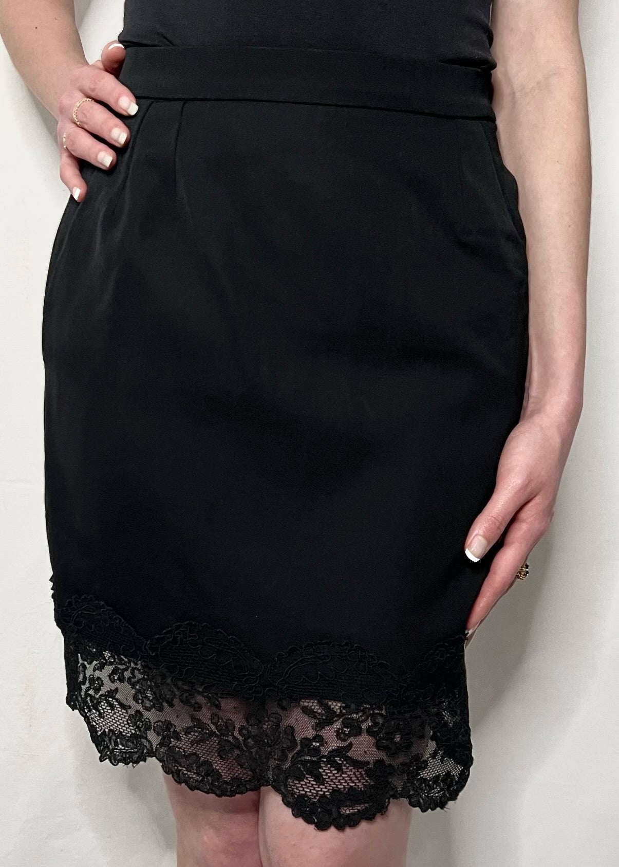 Jupe Yves Saint Laurent avec dentelle, taille 36
