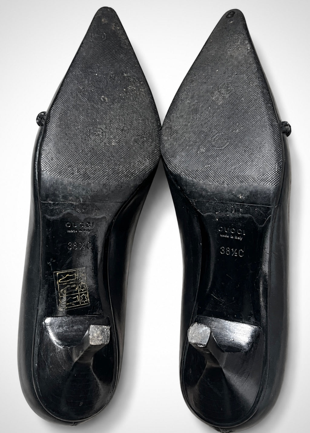 Escarpins noirs en cuir à bout pointu Gucci, taille 38,5