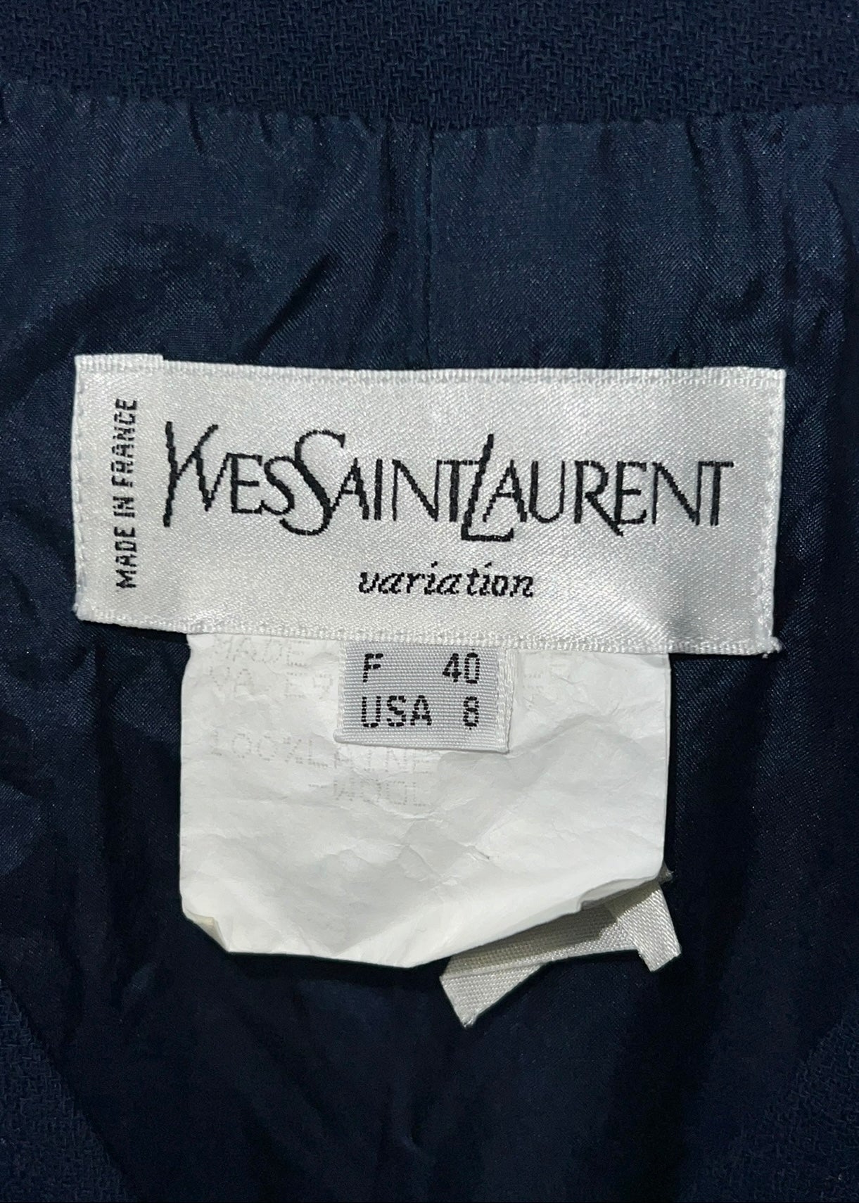 Veste Yves Saint Laurent bleu marine, taille 40