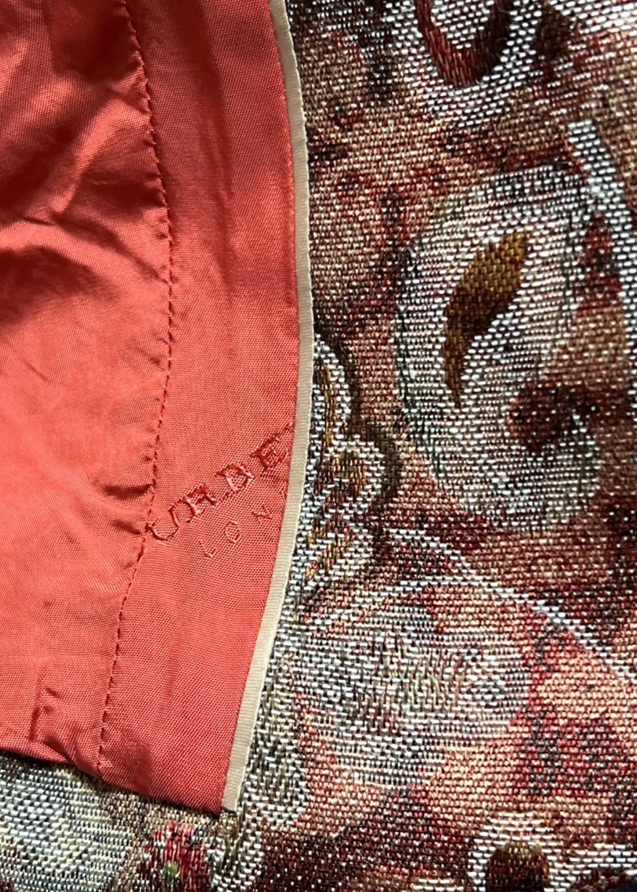 Veste tapisserie florale vintage à col velours Burberry, taille 34